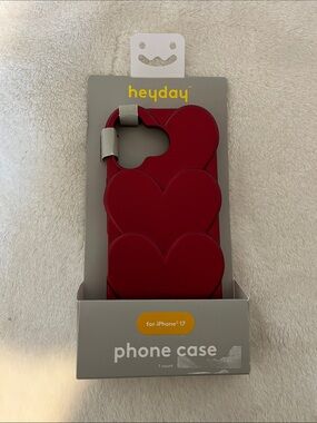 heyday Maroon Heart iPhone 17 Case